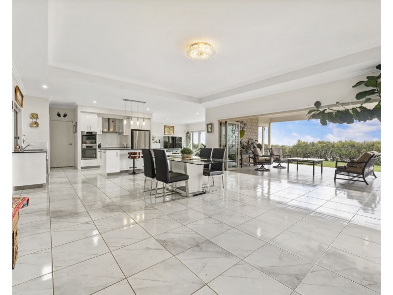 21 Panoramic Drive, Preston QLD 4352