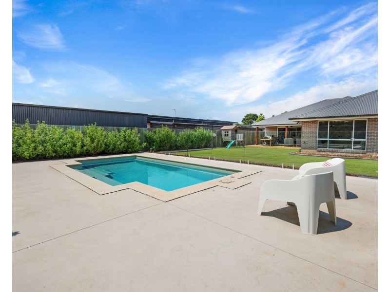 47 Webcke Crescent, Kleinton QLD 4352