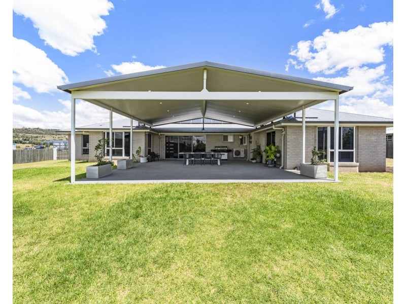 57 Southern Cross Drive, Kingsthorpe QLD 4400