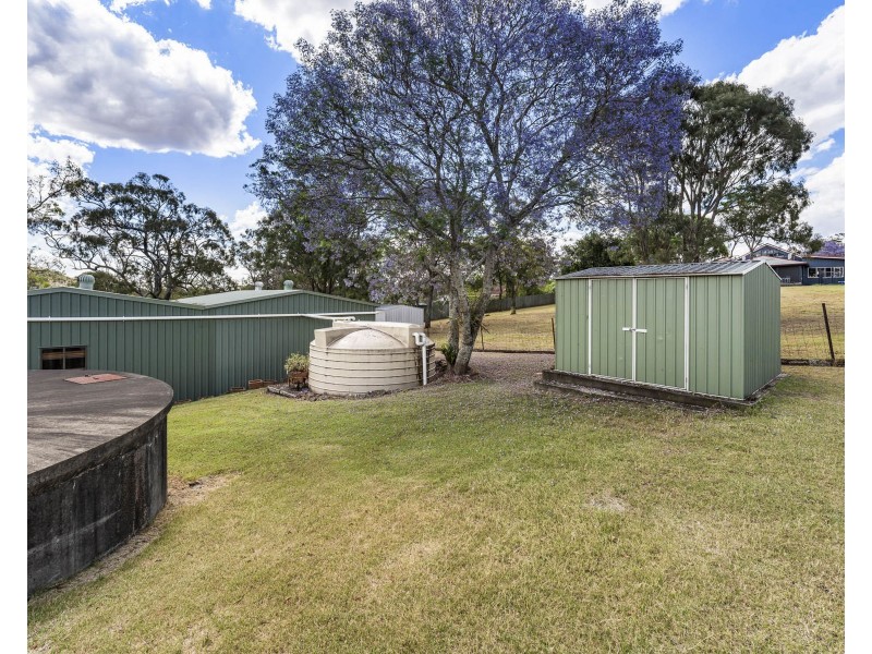 5 Kikuyu Court, Meringandan West QLD 4352
