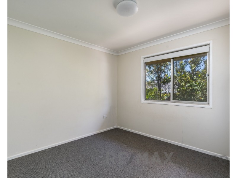 8 Maree Court, Centenary Heights QLD 4350