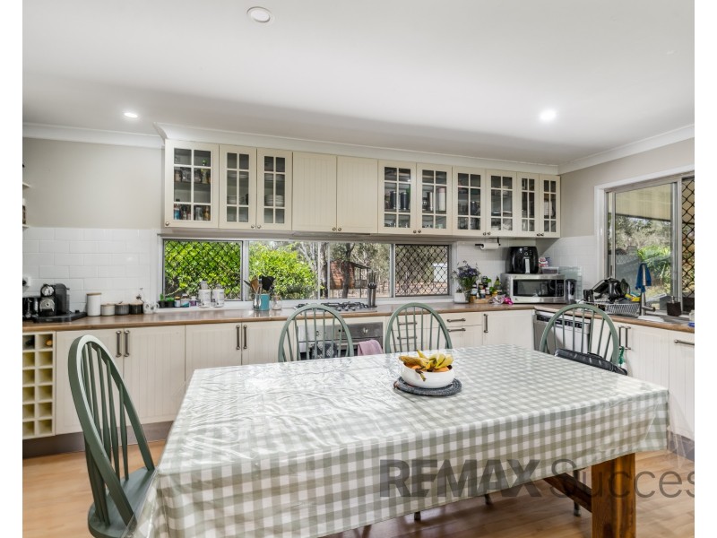 31 Dugandan Road, Upper Lockyer QLD 4352