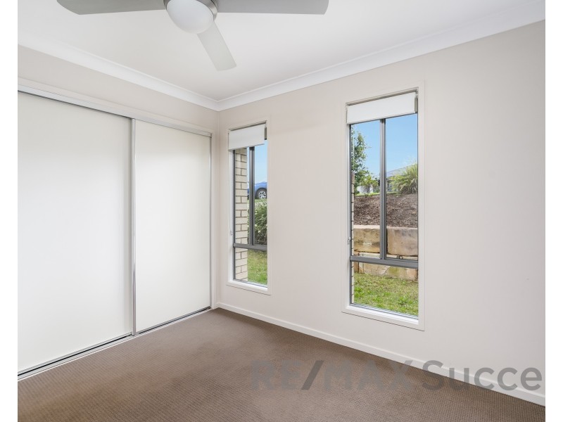 1/90 Sanctuary Drive, Cranley QLD 4350