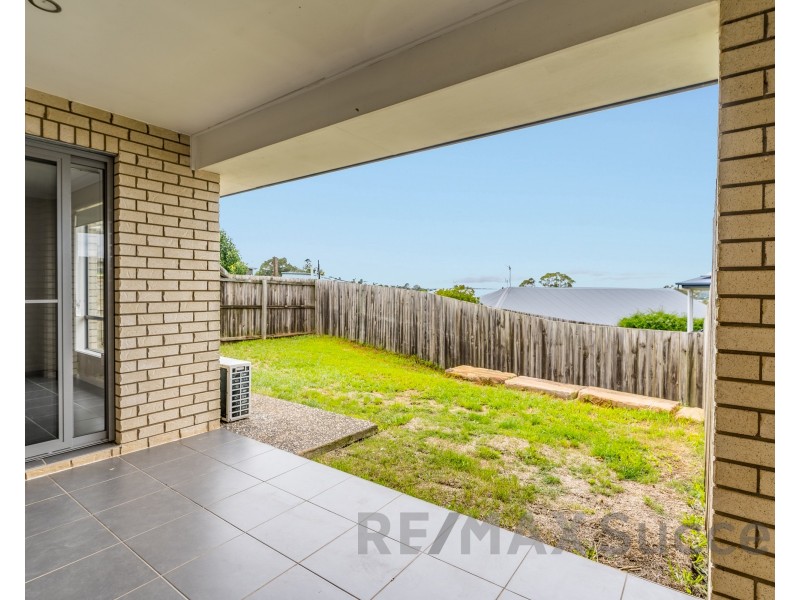 1/90 Sanctuary Drive, Cranley QLD 4350
