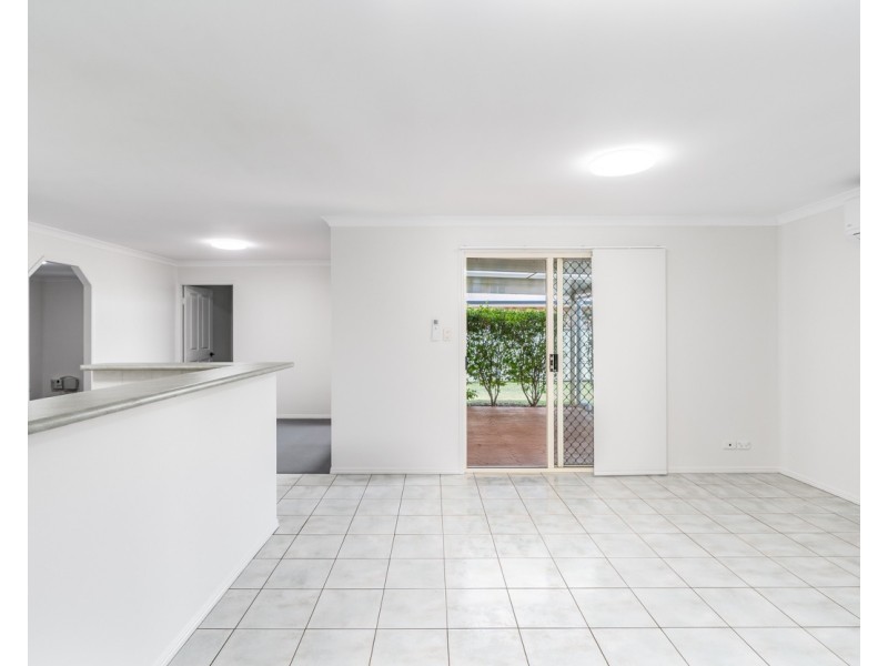 14 Willmington Court, Middle Ridge QLD 4350