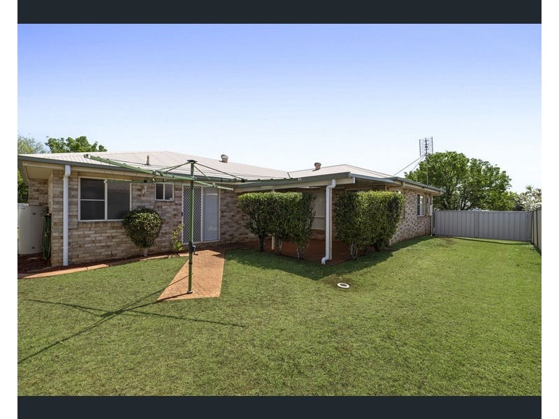 14 Willmington Court, Middle Ridge QLD 4350