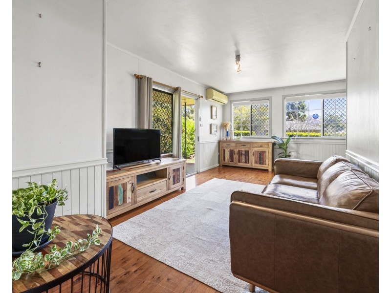 20 Dalgleish Street, South Toowoomba QLD 4350