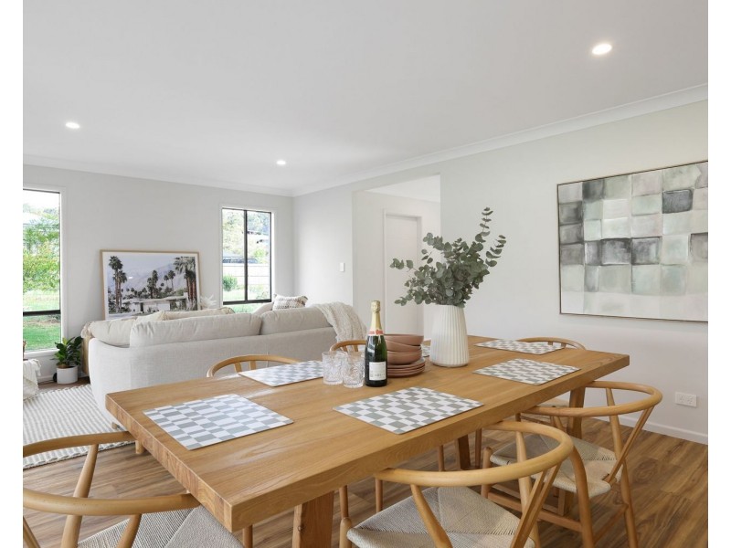 17 Grace View Street, Darling Heights QLD 4350