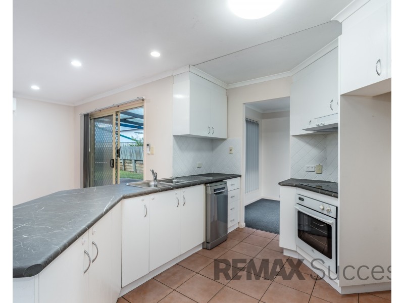 5 Todd Court, Kearneys Spring QLD 4350