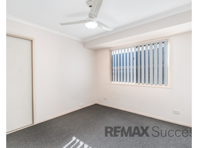 5 Todd Court, Kearneys Spring QLD 4350