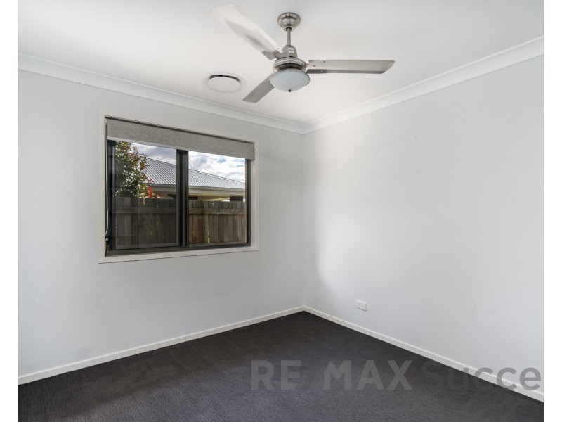 15 Entabeni Drive, Kearneys Spring QLD 4350