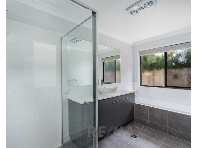 15 Entabeni Drive, Kearneys Spring QLD 4350
