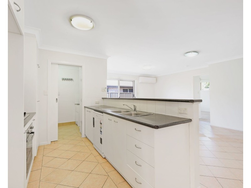 17 Uniplaza Court, Kearneys Spring QLD 4350