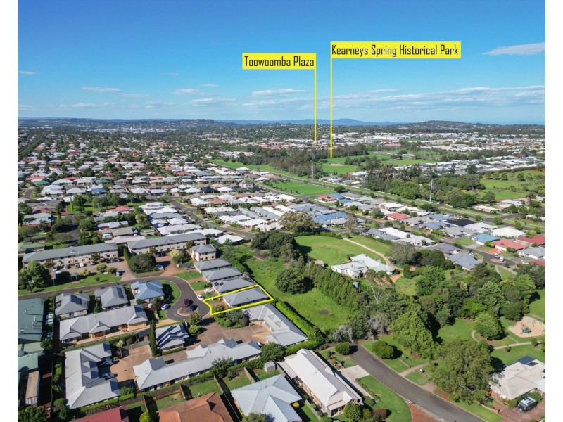 17 Uniplaza Court, Kearneys Spring QLD 4350