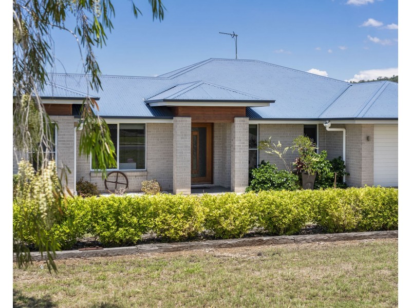 8 Massey Street, Kingsthorpe QLD 4400