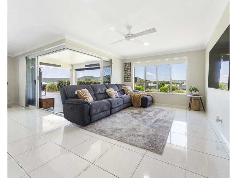 8 Massey Street, Kingsthorpe QLD 4400