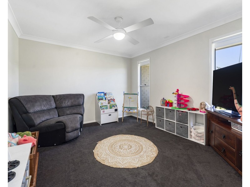 8 Massey Street, Kingsthorpe QLD 4400