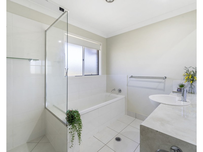 8 Massey Street, Kingsthorpe QLD 4400