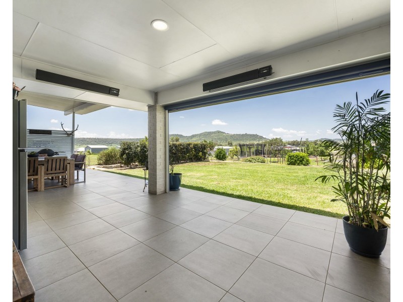 8 Massey Street, Kingsthorpe QLD 4400