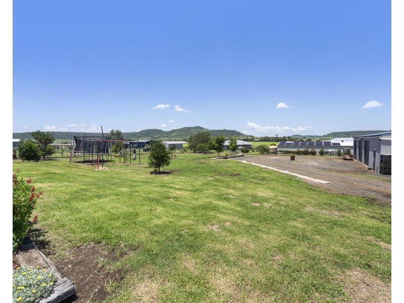 8 Massey Street, Kingsthorpe QLD 4400