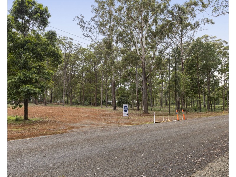 L6, Castle Road, Cabarlah QLD 4352