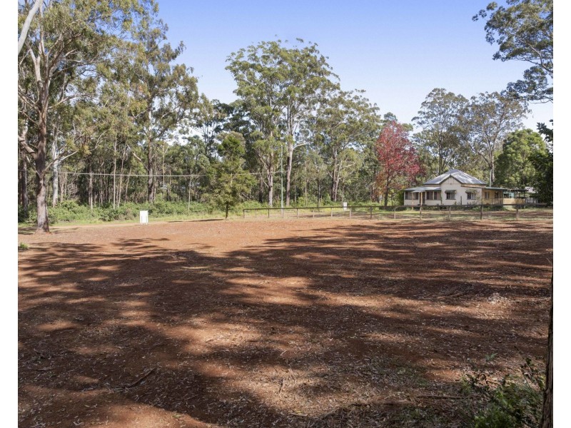 L6, Castle Road, Cabarlah QLD 4352