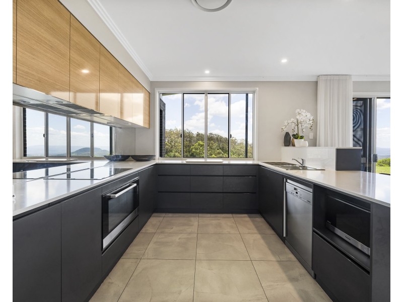 3 Elliot Close, Preston QLD 4352