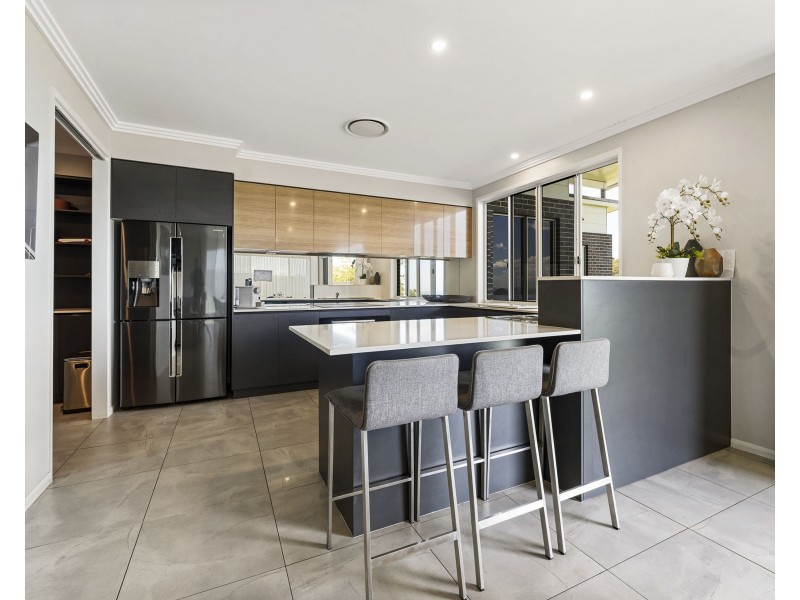 3 Elliot Close, Preston QLD 4352