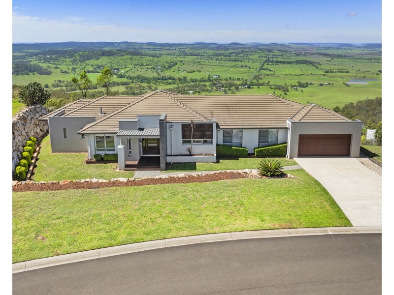 40 Panoramic Drive, Preston QLD 4352