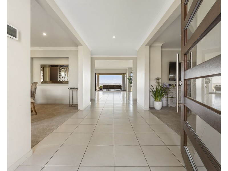 40 Panoramic Drive, Preston QLD 4352