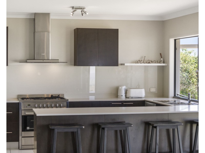 40 Panoramic Drive, Preston QLD 4352