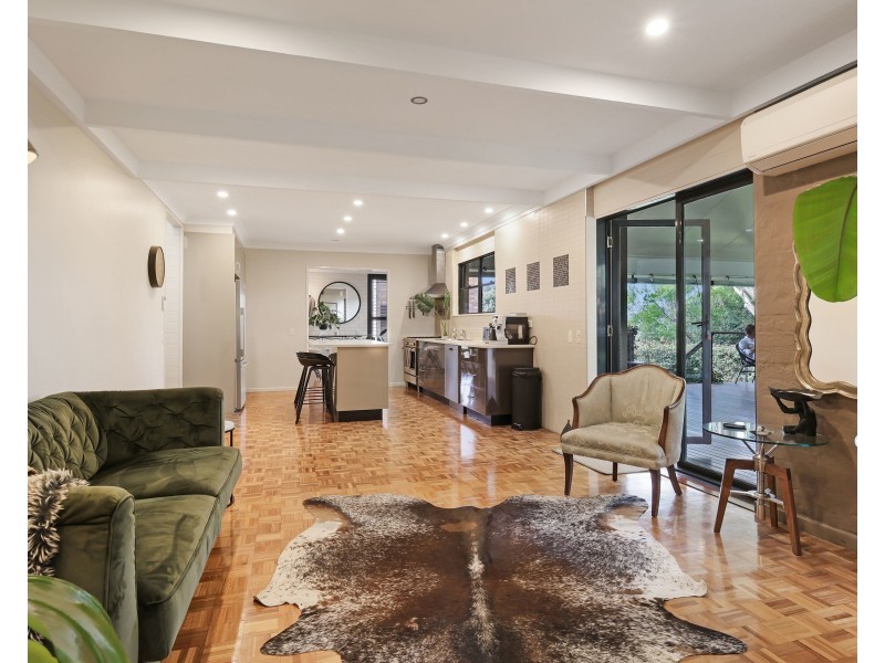 6 Fletcher Street, Redwood QLD 4350