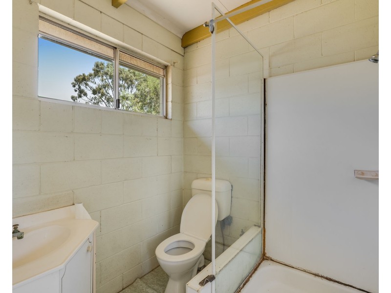 24 Cooke Street, Goombungee QLD 4354