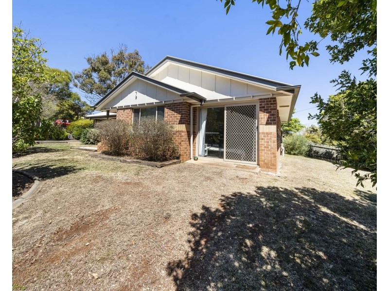 26 Smart Drive, Darling Heights QLD 4350