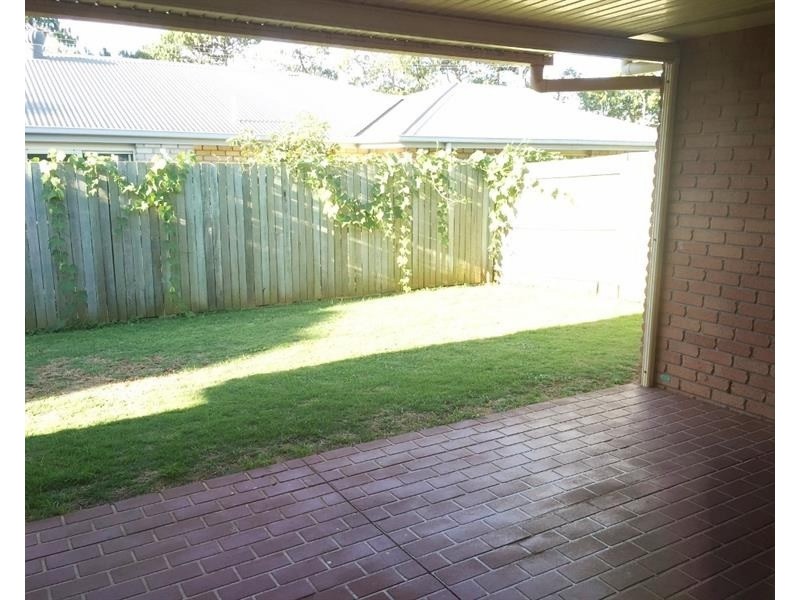 3 Chifley Court, Middle Ridge QLD 4350