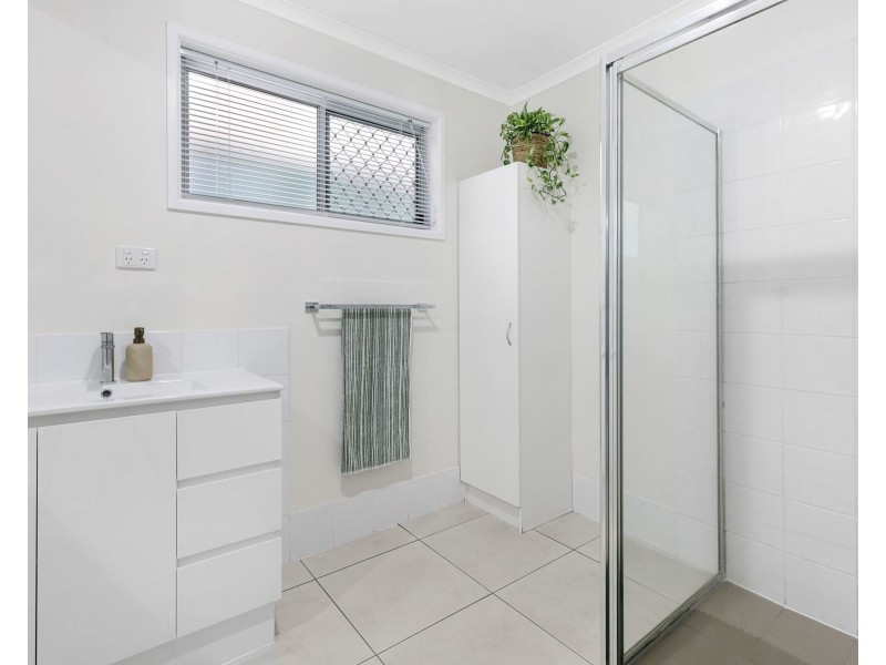 1 Regent Street, Darling Heights QLD 4350