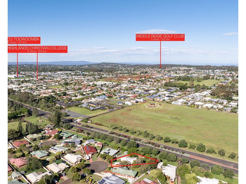 2 Gundry Court, Kearneys Spring QLD 4350