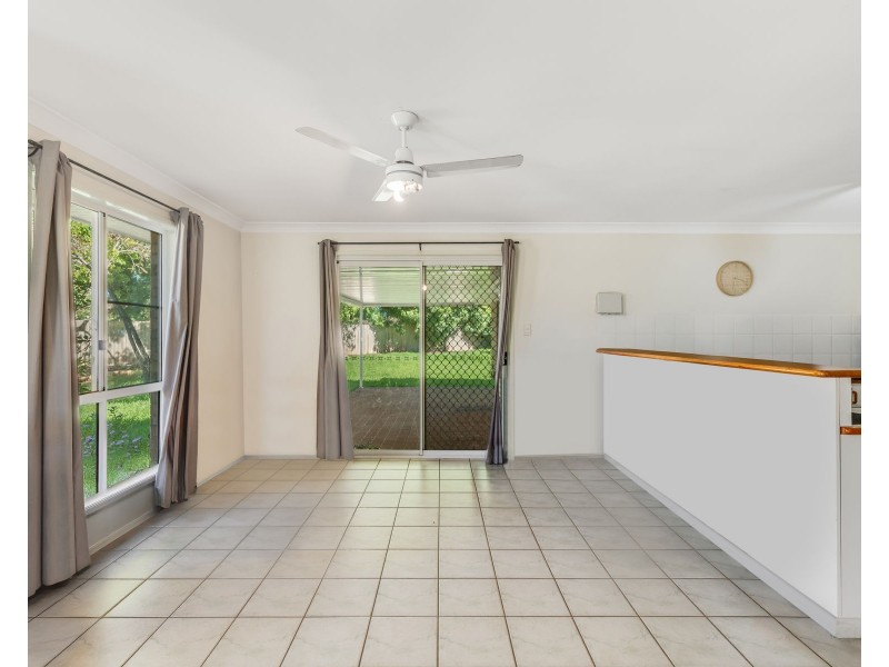 2 Gundry Court, Kearneys Spring QLD 4350