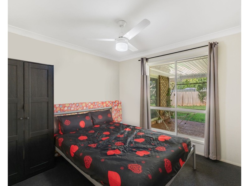 2 Gundry Court, Kearneys Spring QLD 4350