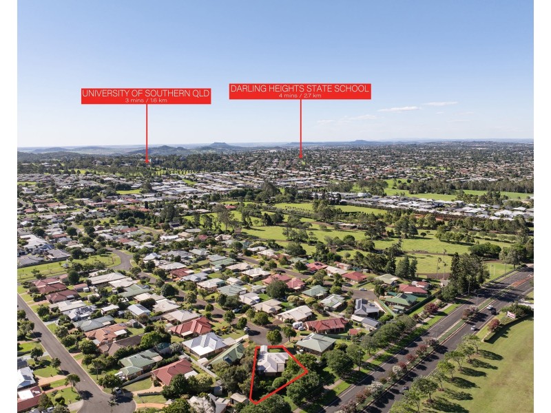 2 Gundry Court, Kearneys Spring QLD 4350
