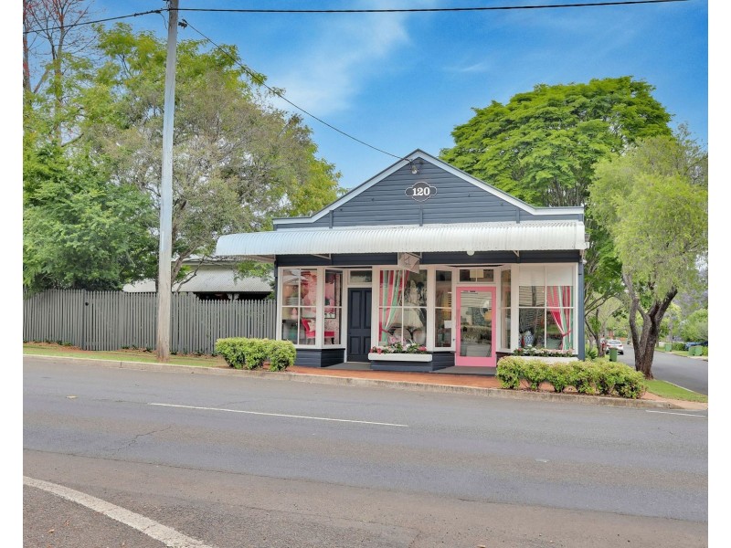 120 Bridge Street, East Toowoomba QLD 4350