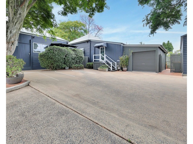 120 Bridge Street, East Toowoomba QLD 4350