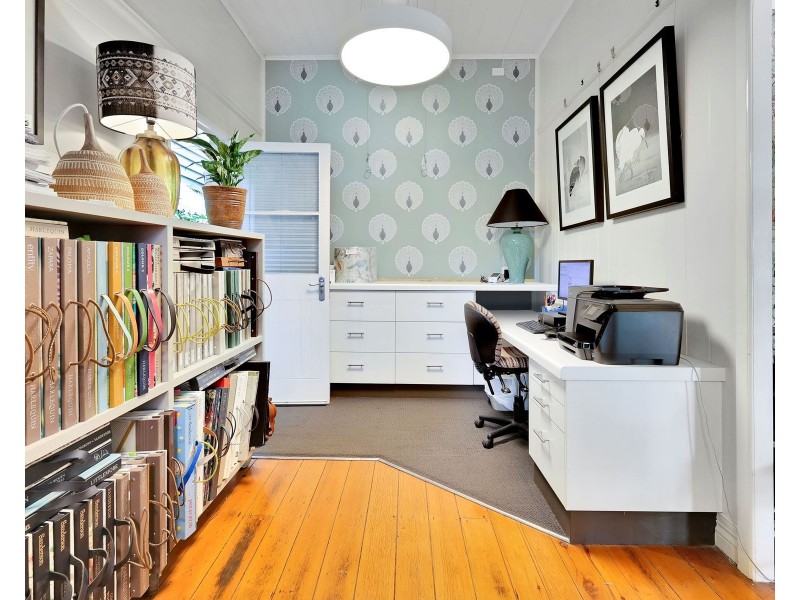 120 Bridge Street, East Toowoomba QLD 4350