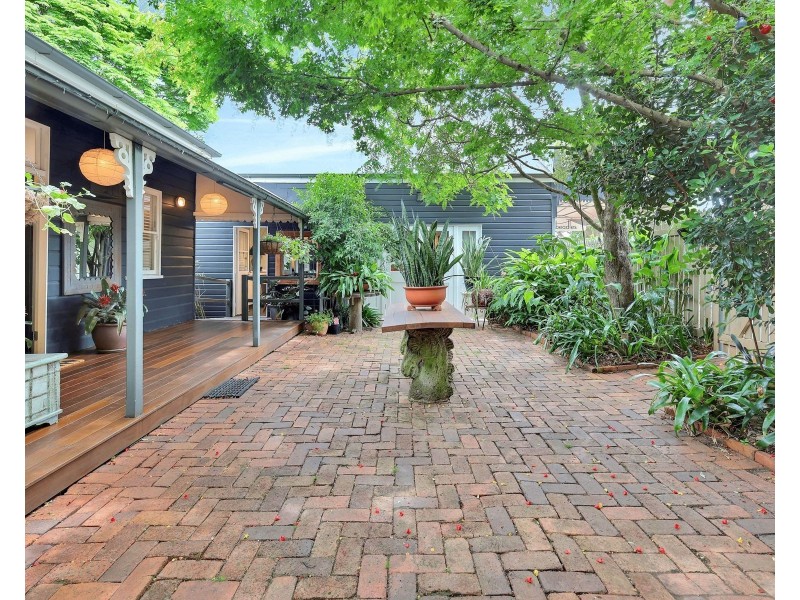 120 Bridge Street, East Toowoomba QLD 4350