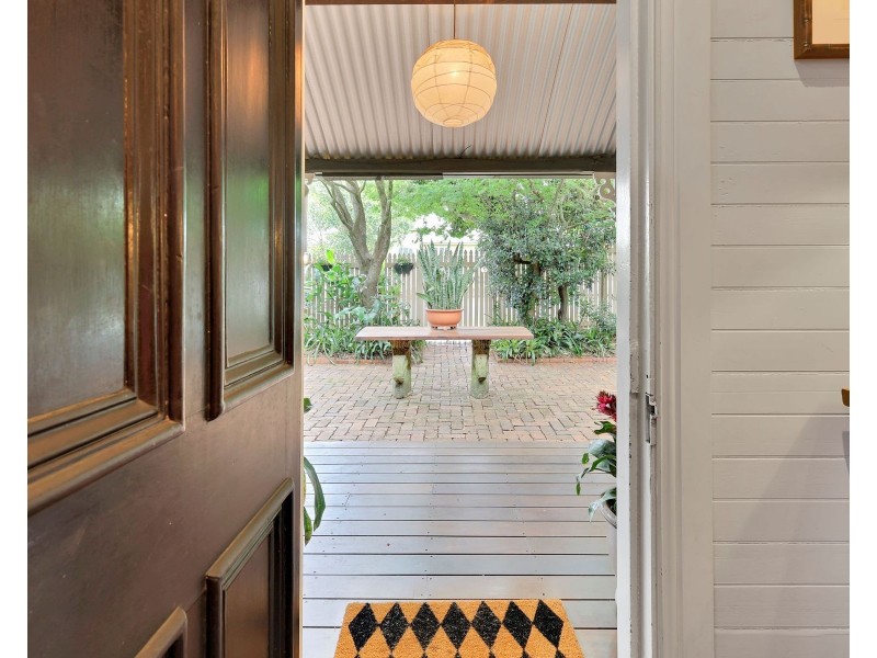 120 Bridge Street, East Toowoomba QLD 4350
