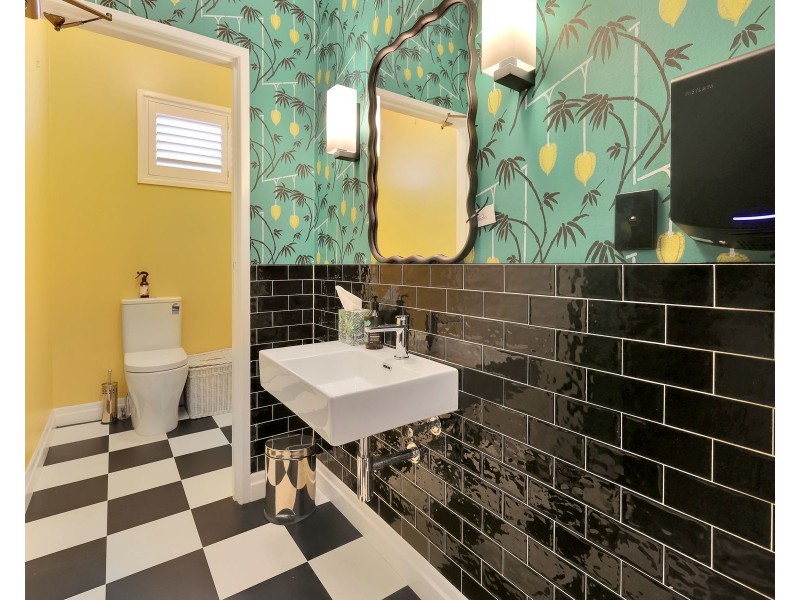 120 Bridge Street, East Toowoomba QLD 4350