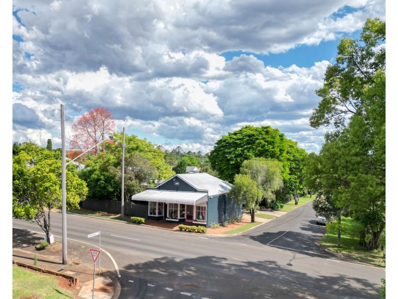 120 Bridge Street, East Toowoomba QLD 4350