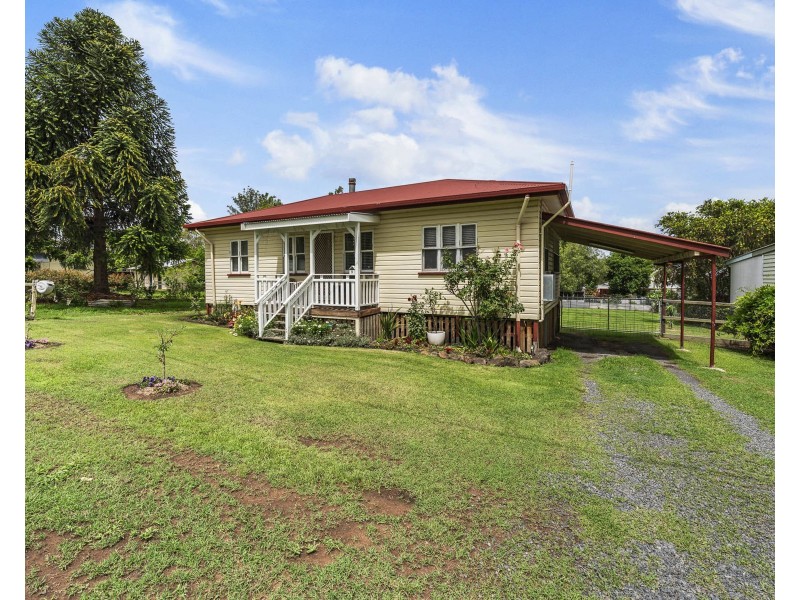 9 King Street, Goombungee QLD 4354