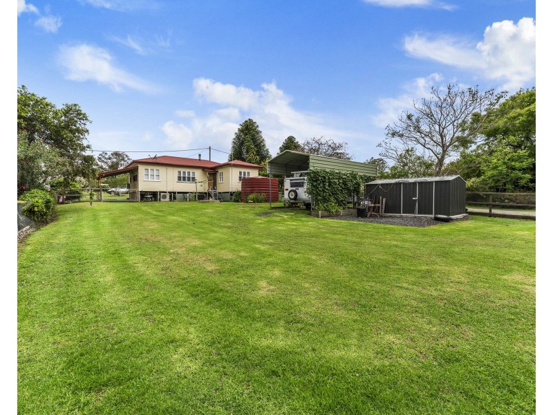 9 King Street, Goombungee QLD 4354