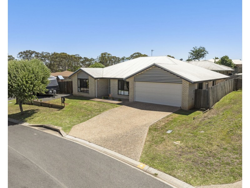 33 Wareena Crescent, Glenvale QLD 4350